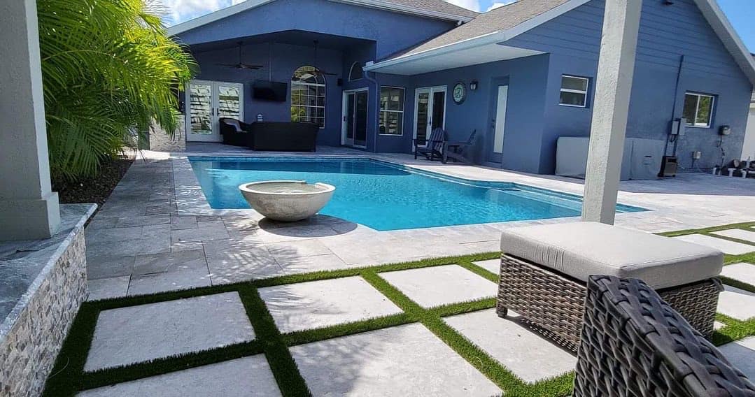 Modern backyard pool used for pool renovation planning in Orlando